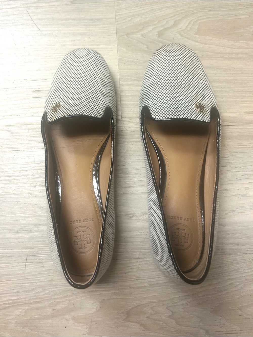 Tory Burch Samantha Slipper Women Sz 6M Slip On Loafers Logo Comfort Black White